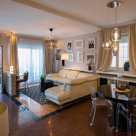 In 15143 Apartment *
