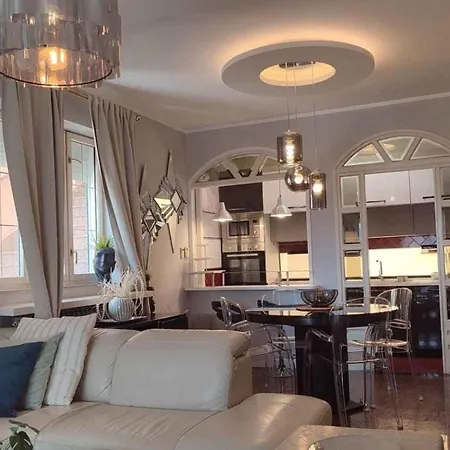 Apartman In 15143 *