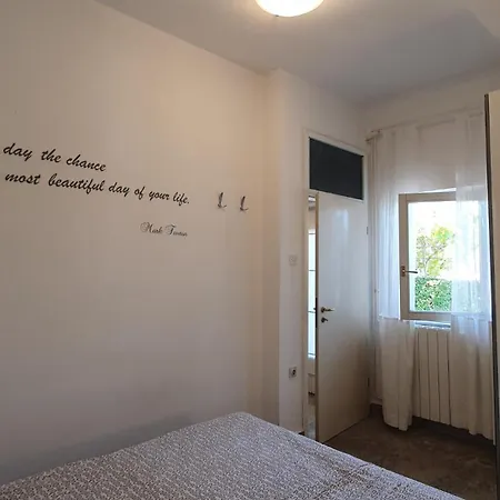 In 15143 Apartman *
