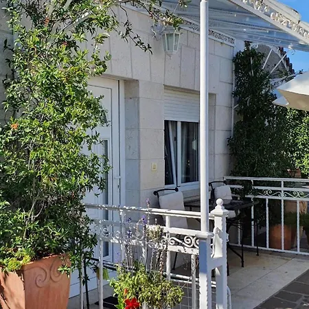 In 15143 Apartman